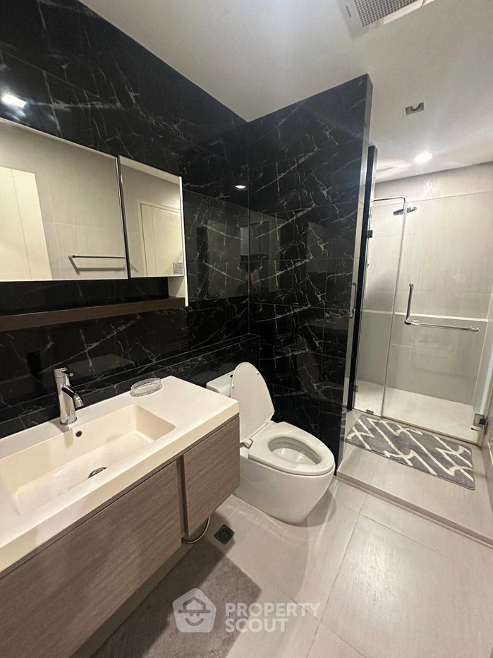 picture Great Value 1-BR Tree Condo Ekamai 400m To BTS Ekkamai (ID 883769) - 3/7