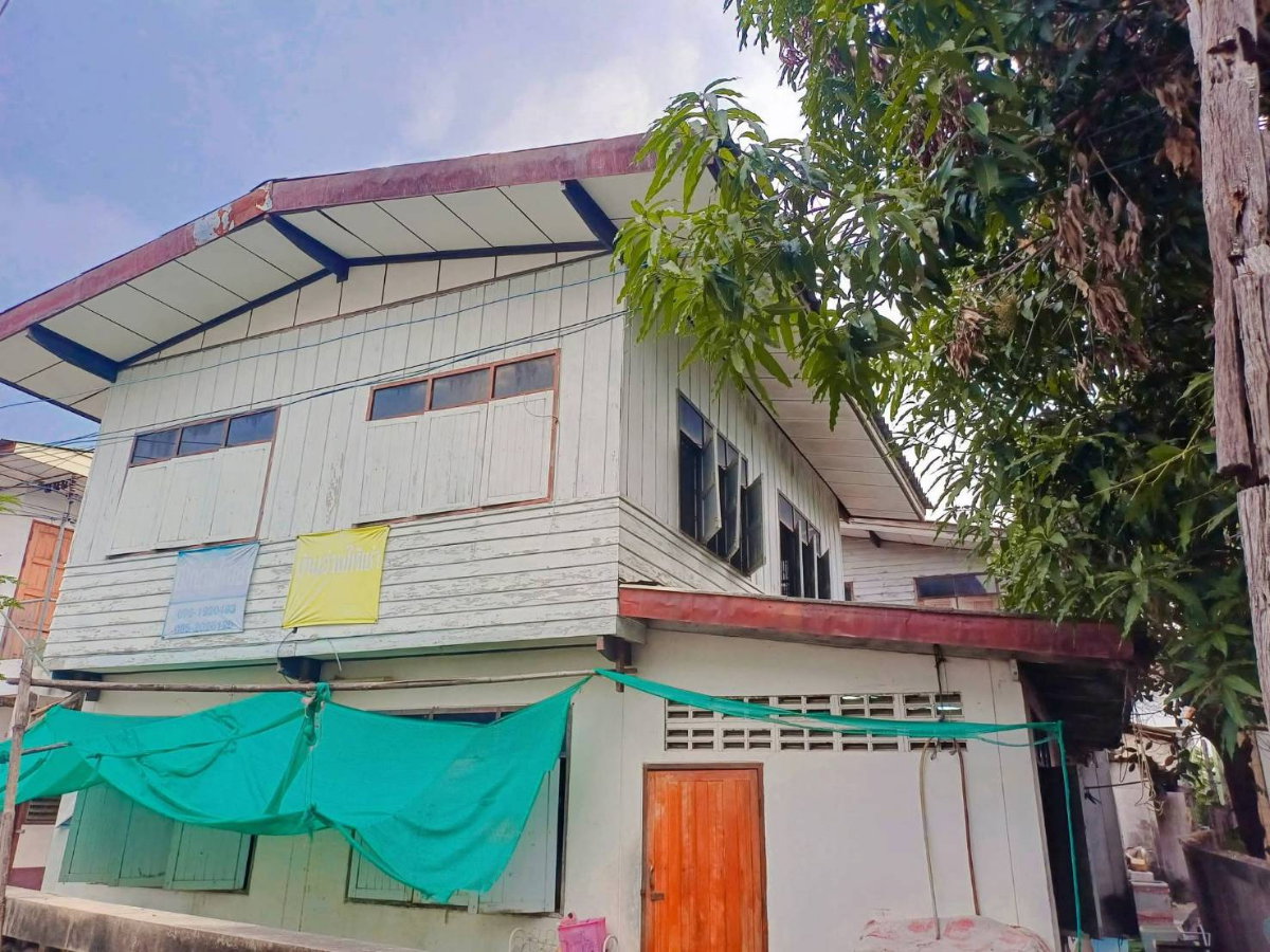 รูป ขายบ้านพร้อมที่ดินราคาถูก ในตัวเมืองสุรินทร์ - รูปที่ 2/2
