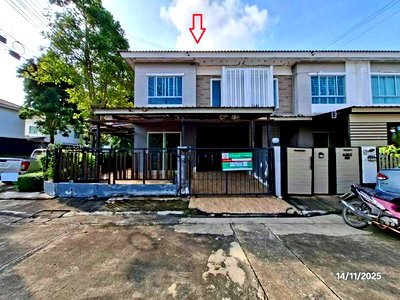 Townhouses for sale Makro Bangbuathong : TOWN HOUSE 26.4 Sq.w. Bang Bua Thong Nonthaburi for 1.7M