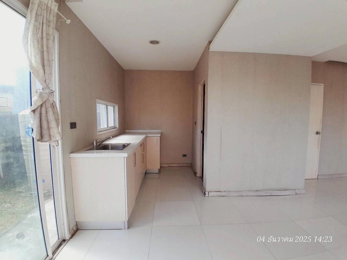 picture TOWN HOUSE 25.7 Sq.w. Bang Khen Bangkok for 3.3M - 20/35