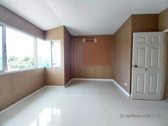 picture TOWN HOUSE 18 Sq.w. Bang Khen Bangkok for 3.6M - 12/29