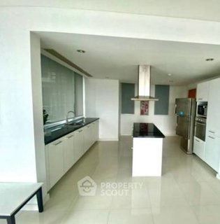รูปภาพ 3-BR Condo at Fullerton Sukhumvit near BTS Ekkamai (ID 3044868)