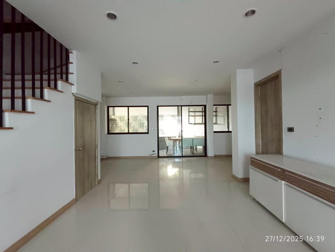 รูป ทาวน์เฮ้าส์ 32.5 ตร.วา เฮ้าส์ โคลเวอร์ ปากเกร็ด นนทบุรี 4.6M - รูปที่ 18/33