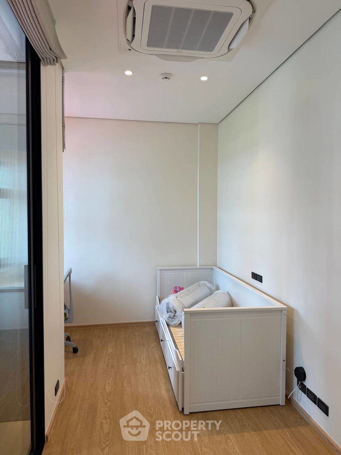 picture 2-BR Condo at Prasanmit Condominium near BTS Asok (ID 3318829) - 23/24