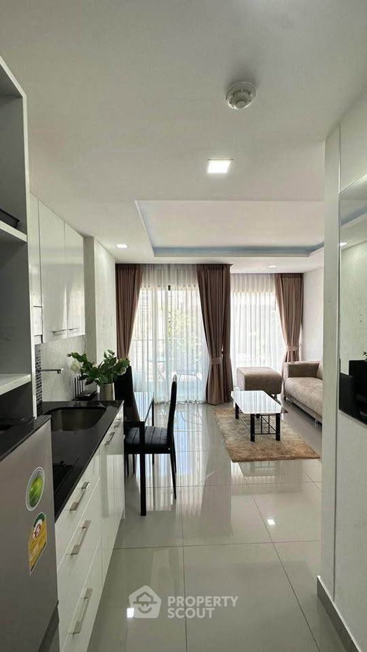 picture Pet-Friendly 2-BR Condo For Sale At Siam Oriental Star (ID 3317783) - 10/16