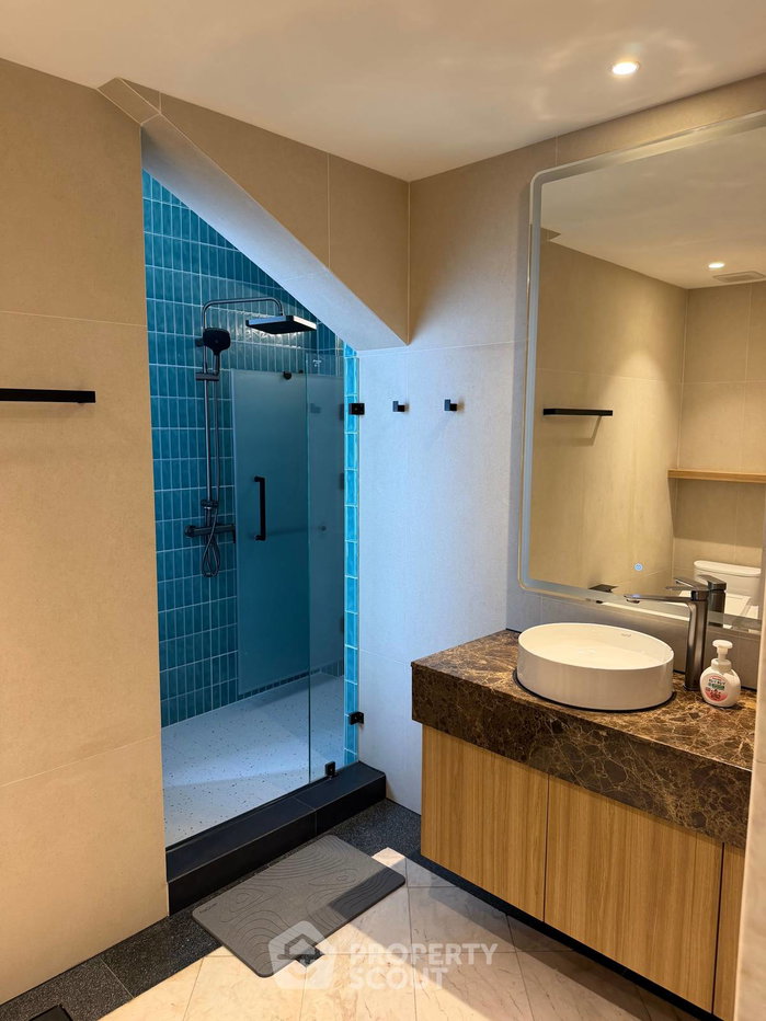 picture 2-BR Condo at Prasanmit Condominium near BTS Asok (ID 3318829) - 18/24