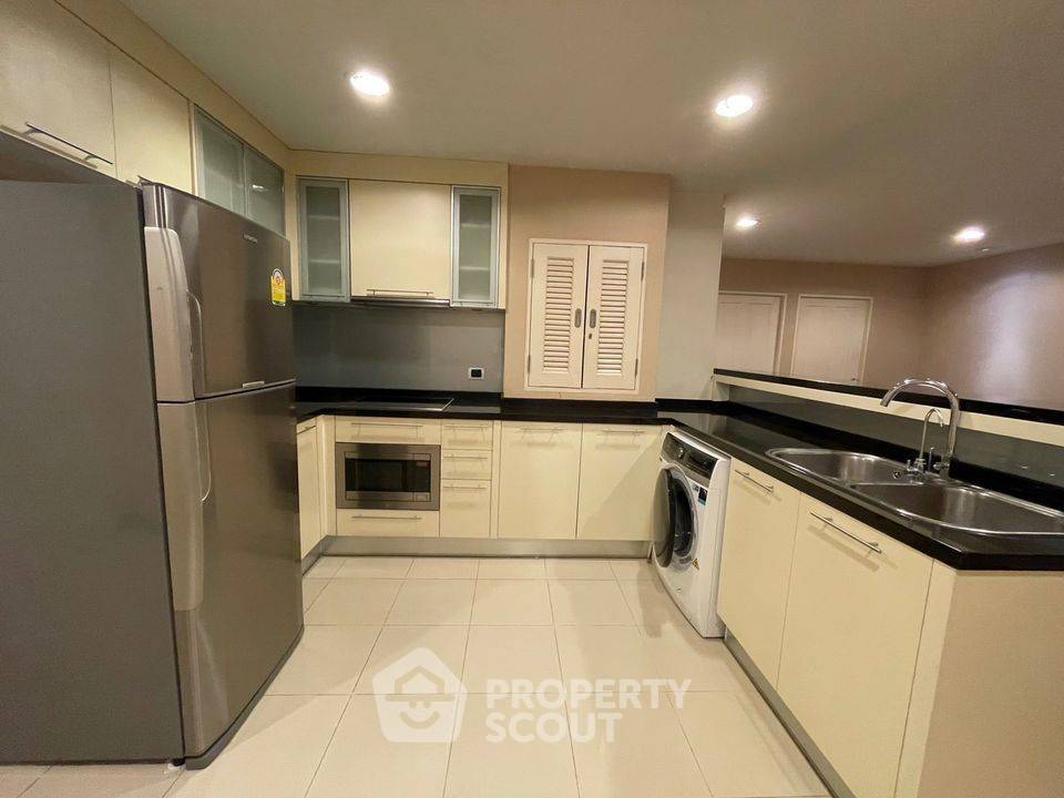 picture 2-BR 102 Sqm At The Aree Condominium Near BTS Ari (ID 985835) - 5/9