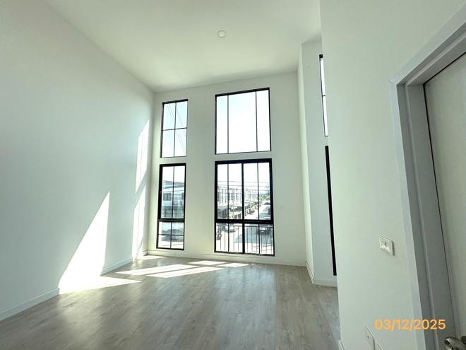 picture TOWN HOUSE 23 Sq.w. Phra Samut Jadee Samut Prakarn for 2.8M - 11/29