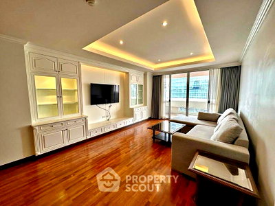 คอนโดให้เช่า : คอนโด 3-ห้องนอน ที่ นิวตัน ทาวเวอร์ คอนโดมิเนียม ใกล้ BTS นานา (ID 3163433)