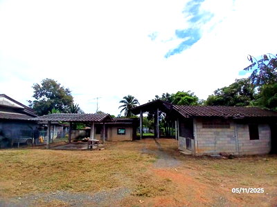 Houses for sale Lamphun : HOME 179.3 Sq.w. Ban Hong Lamphun for 587,000