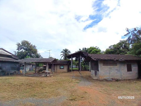 HOME 179.3 Sq.w. Ban Hong Lamphun for 587,000