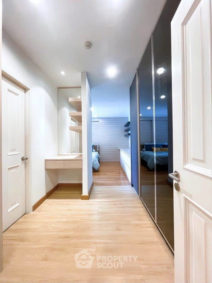 picture 2-BR Condo at The Rise Sukhumvit 39 near BTS Phrom Phong (ID 3318794) - 2/5