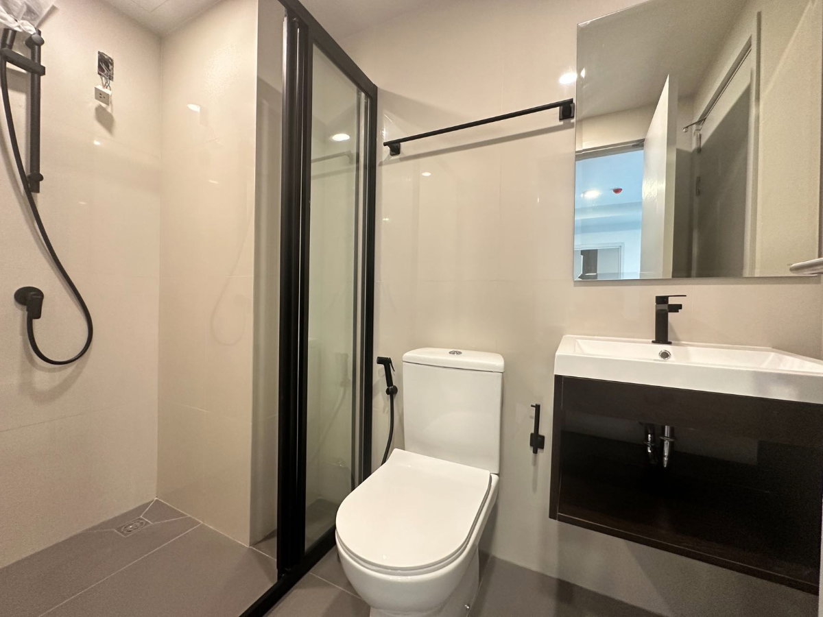 รูป LTH16223 - Condo For Sale Spacious Modern 2 Bed @ QUINTARA MHy'GEN RATCHADA - HUAI KHWANG | 6.59MB | 43.66 sq.m. | 2 Beds 2 Baths | MRT Huai Khwang  - รูปที่ 2/6