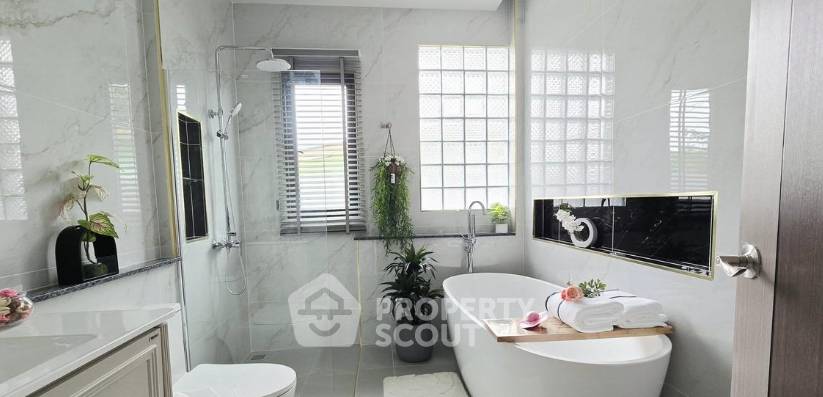 picture 4-BR Villa close to Huai Yai (ID 3314657) - 3/8