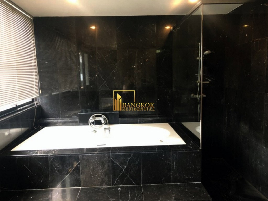 รูป Icon II | Very Spacious 3 Bedroom Duplex Condo in Thong Lo - BR10953CD - รูปที่ 7/12