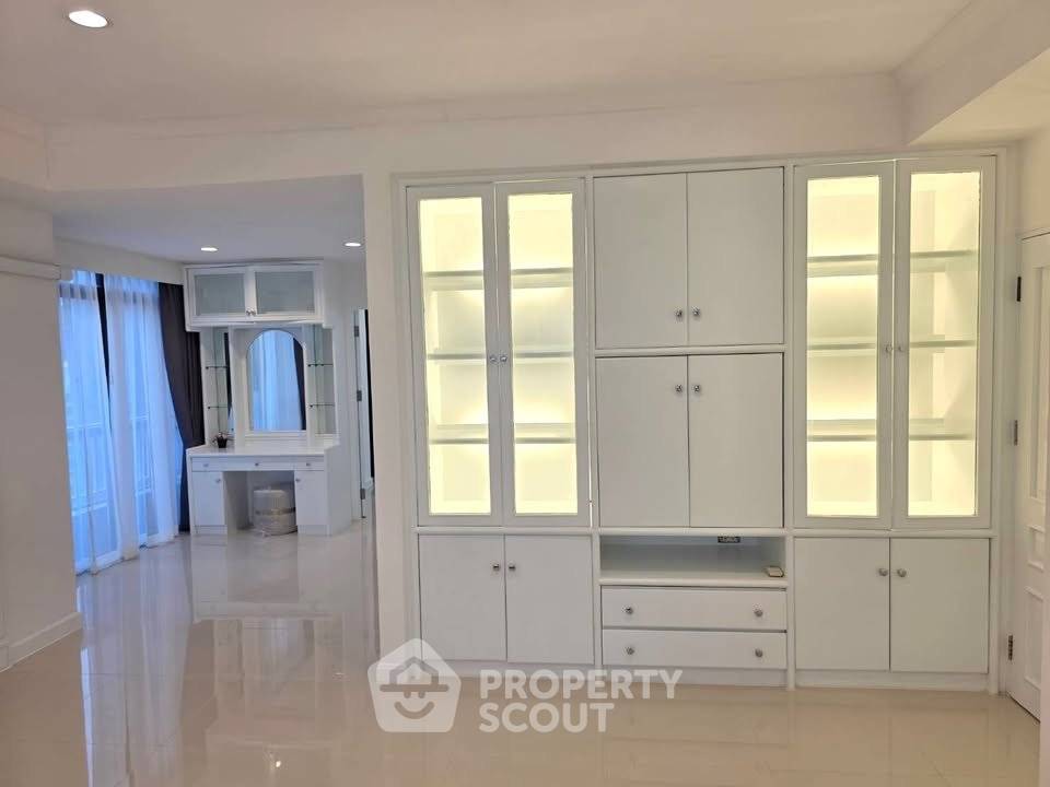 picture 3-BR 400 Sqm At The Waterford Thonglor 11, BTS Thong Lor (ID 3318594) - 17/21