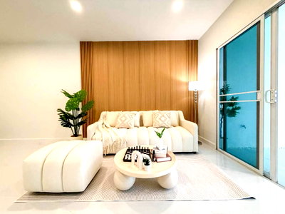 Townhouses for sale Nonthaburi : ⭐✨ RH-206 For Sale: Pleno Pinklao-Wongwaen Townhome ✨⭐
