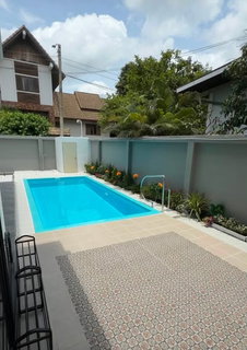 รูปภาพ AA653685 | 5 ห้องนอน | 4 ห้องน้ำ | BTS On Nut | 300 ตร.ม. | 150,000 บาท/เดือน — Pool Villa กรุงเทพฯ