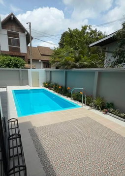 AA653685 | 5 ห้องนอน | 4 ห้องน้ำ | BTS On Nut | 300 ตร.ม. | 150,000 บาท/เดือน — Pool Villa กรุงเทพฯ