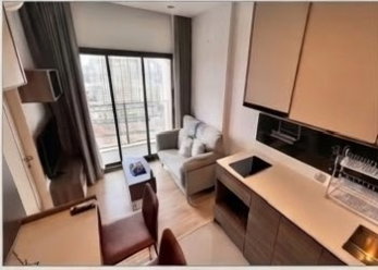 🍀 For Rent THE LINE Phahon - Pradipat 🍀 Add Line ID: @zcondo (with@) 🔥 C6208