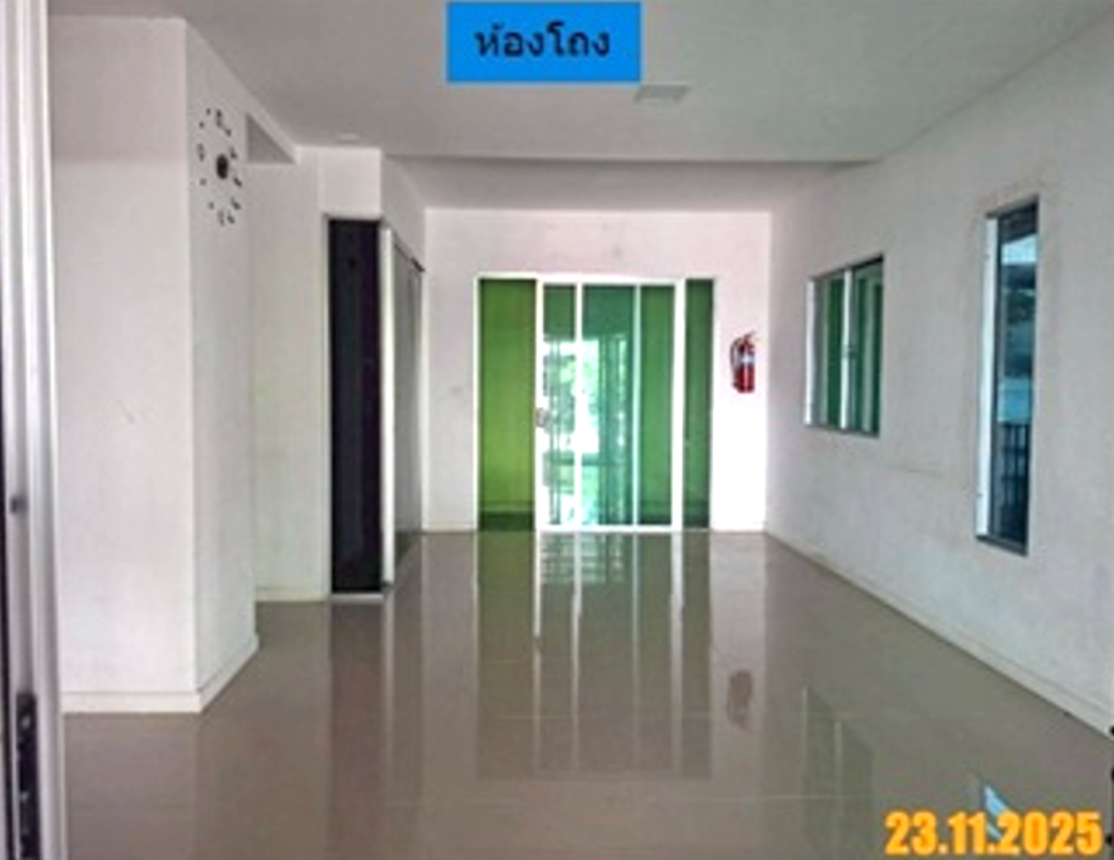 picture TOWN HOUSE 32.6 Sq.w. Lat Krabang Bangkok for 3.9M - 20/35