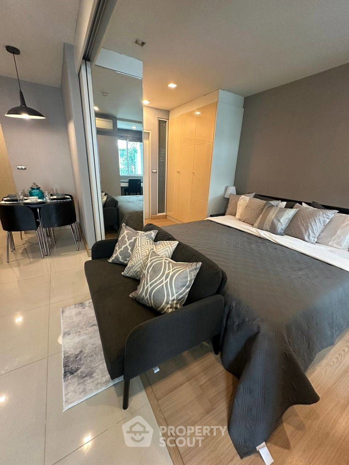 picture Great Value 1-BR Tree Condo Ekamai 400m To BTS Ekkamai (ID 883769) - 1/7