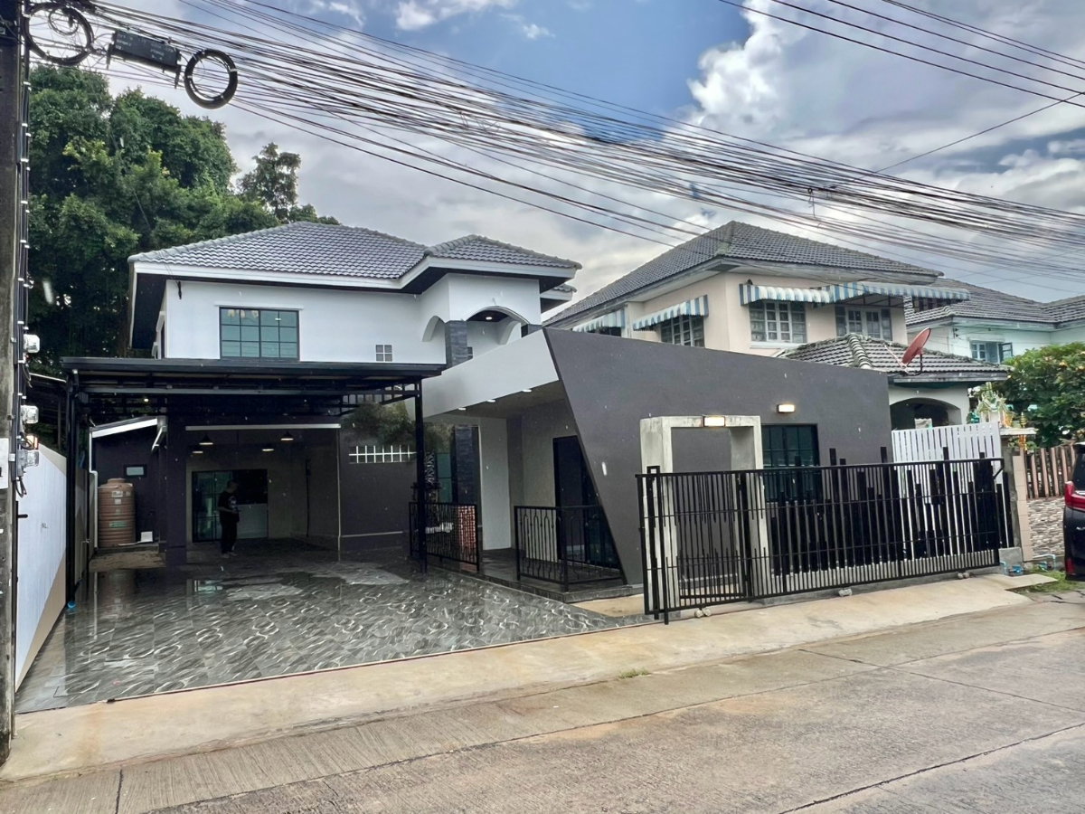 รูป บ้านหลังใหญ่ รีโนเวทใหม่ ทำเลดี กว้างขวาง ราคาถูก ตกแต่งอย่างดี หมู่บ้าน ทรัพย์ไพศาล 107/122 ซอยเลียบวารี59 แขวงโคกแฝด เขตหนองจอก - รูปที่ 2/21