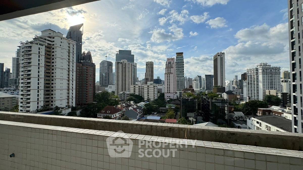 รูป คอนโด 3-ห้องนอน ที่ ริชมอนด์ พาเลส คอนโดมิเนียม ใกล้ BTS พร้อมพงษ์ (ID 3318994) - รูปที่ 23/31