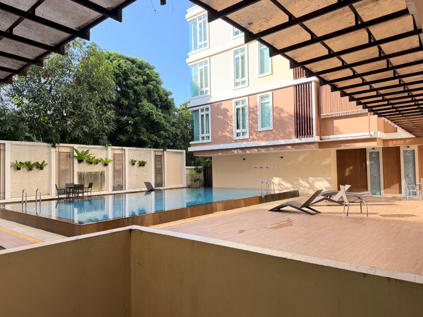 picture The Unique @Nimman condo for rent 1bedroom with pool view :  Tel. 082-3899314 (Boo) - 13/18
