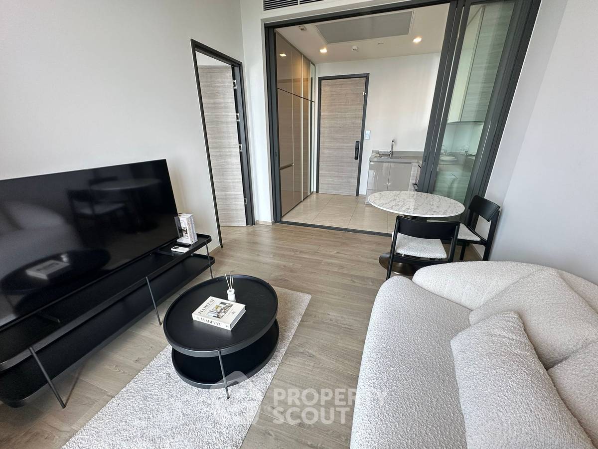 picture 1-BR Condo at The Crest Park Residences near MRT Phahon Yothin (ID 3187161) - 7/11