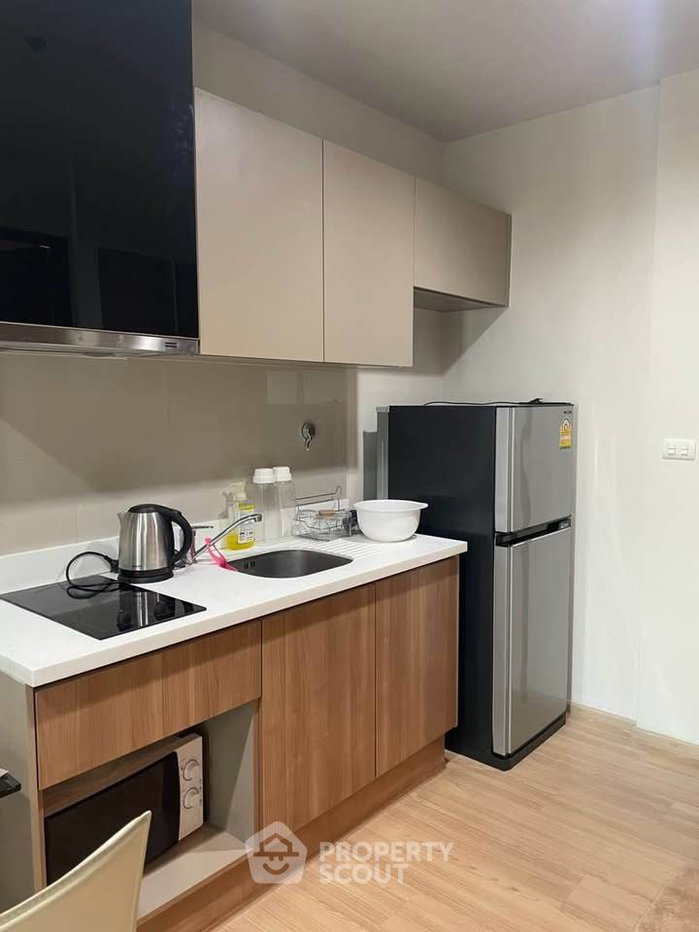 picture 300m To BTS Saphan Taksin | 1-BR Rhythm Sathorn (ID 3318469) - 2/6