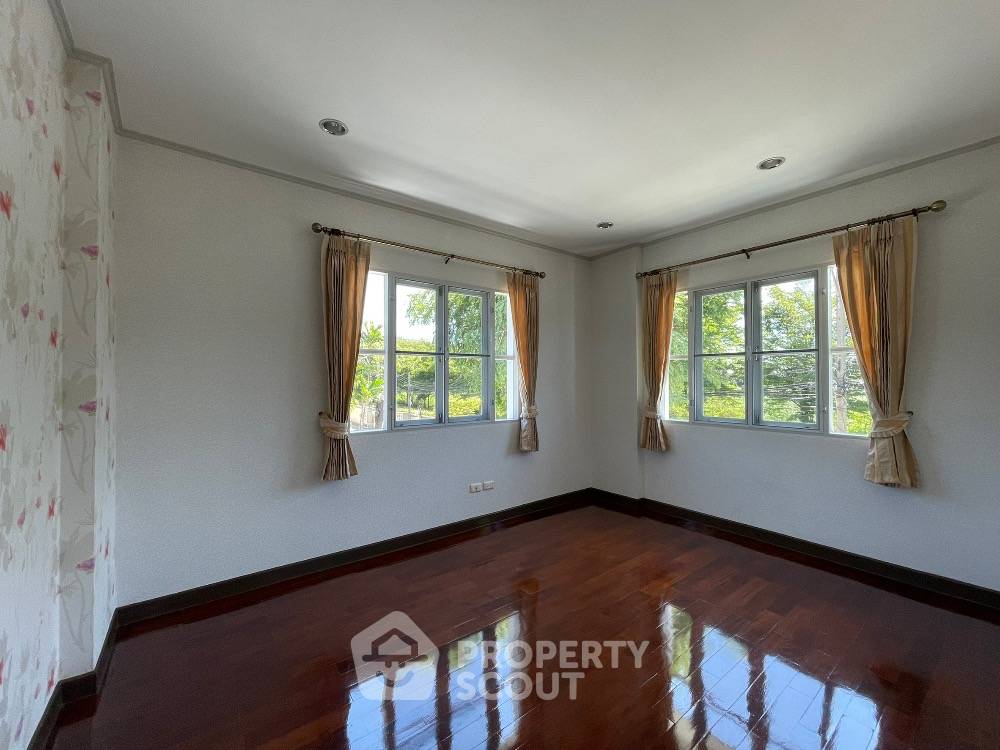 รูป บ้าน 4 ห้องนอน 382 ตร.ม. เลี้ยงสัตว์ได้ ย่านบางบอนไต้ (ID 1072437) - รูปที่ 13/16