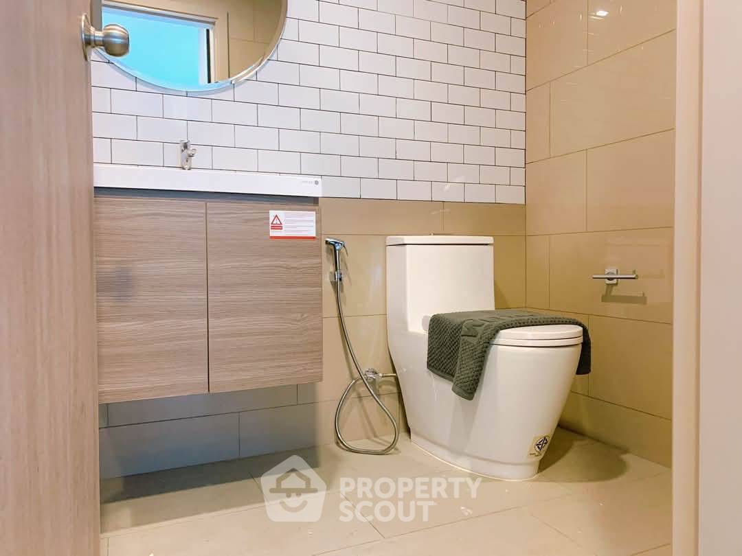 picture 1-BR Condo At KnightsBridge Space Rama 9 Near MRT Phra Ram 9 (ID 3315695) - 7/8