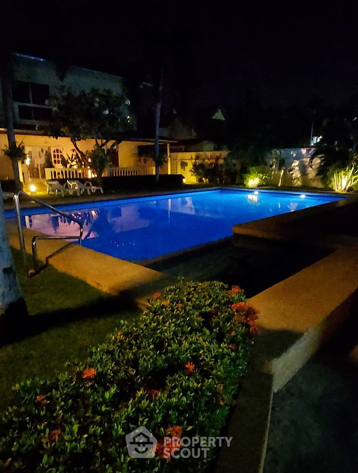 รูป ทาวน์เฮ้าส์ 2-ห้องนอน ใกล้ เมืองหัวหิน (ID 2437935) - รูปที่ 11/12