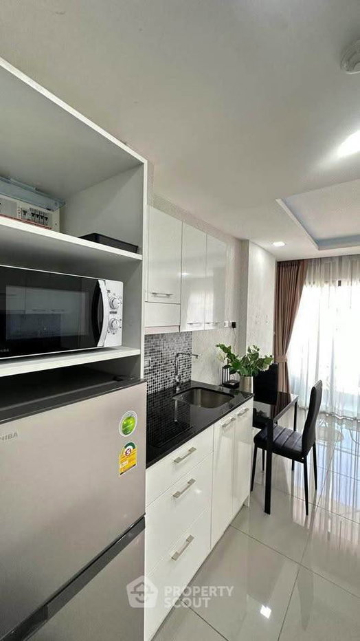 picture Pet-Friendly 2-BR Condo For Sale At Siam Oriental Star (ID 3317783) - 7/16
