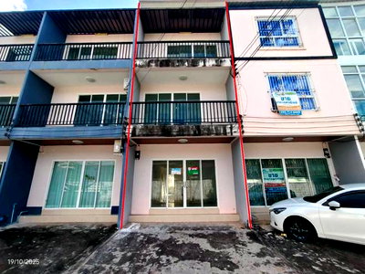Townhouses for sale Wattananuwong Road Udon Thani : TOWN HOUSE 18 Sq.w. Muang Udon Thani Udon Thani for 2.7M