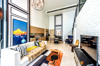 Condos for sale : Luxury Unit, Ready for You Without the Wait The Lofts Silom near BTS Surasak