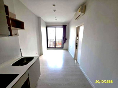 Condos for sale : CONDO 30.67 Sq.m. Huai Khwang Bangkok for 3.3M