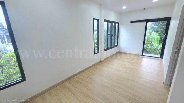 รูป บ้านใหม่ สไตล์โมเดิร์นทรอปิคอล ประชาชื่น สามัคคี นนทบุรี - รูปที่ 13/19