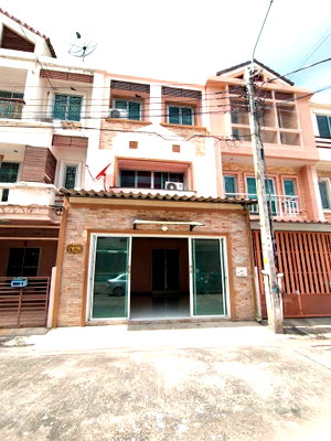 Townhouses for sale วิทยาลัยเทคนิคราชสิทธาราม : Urgent Sale: The Nature City Phetkasem 69 | 3-story townhome (6 bedrooms + 3 bathrooms) – Only 2,300,000 Baht 