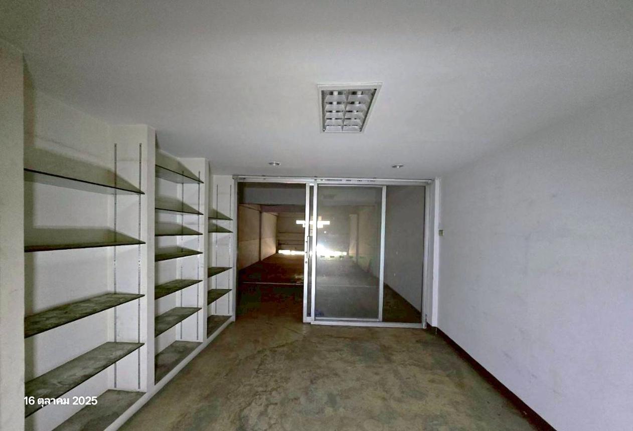 รูป อาคารพาณิชย์ 82.9 ตร.วา เมืองนครสวรรค์ นครสวรรค์ 12.3M - รูปที่ 33/57