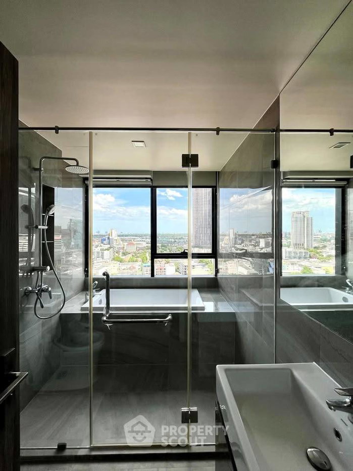 รูป คอนโด 1 ห้องนอน ชั้น 18 ที่ Ideo Q Sukhumvit 36 ใกล้ BTS ทองหล่อ (ID 3312585) - รูปที่ 3/6