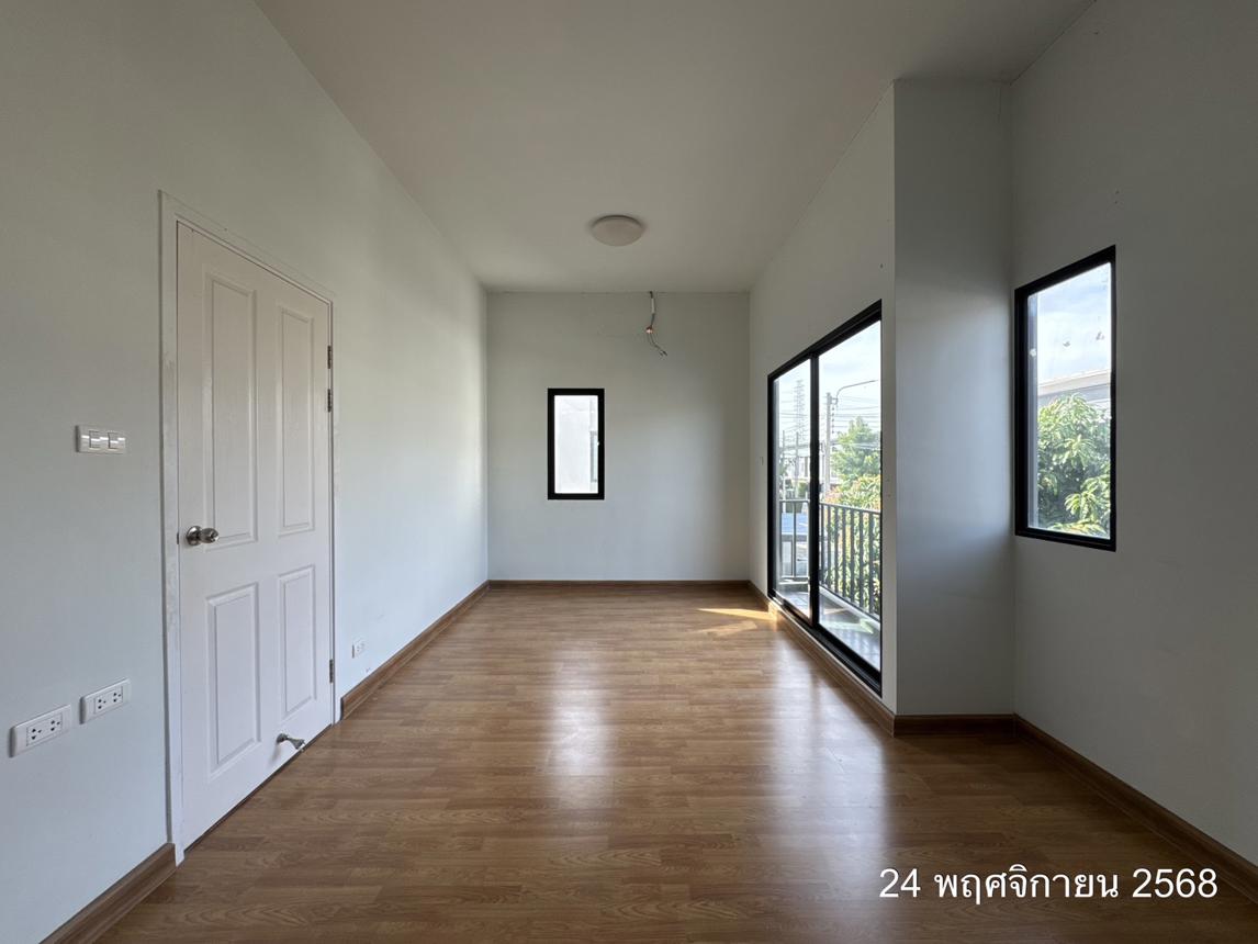 picture TOWN HOUSE 28.5 Sq.w. Bang Plee Samut Prakarn for 2.3M - 35/47