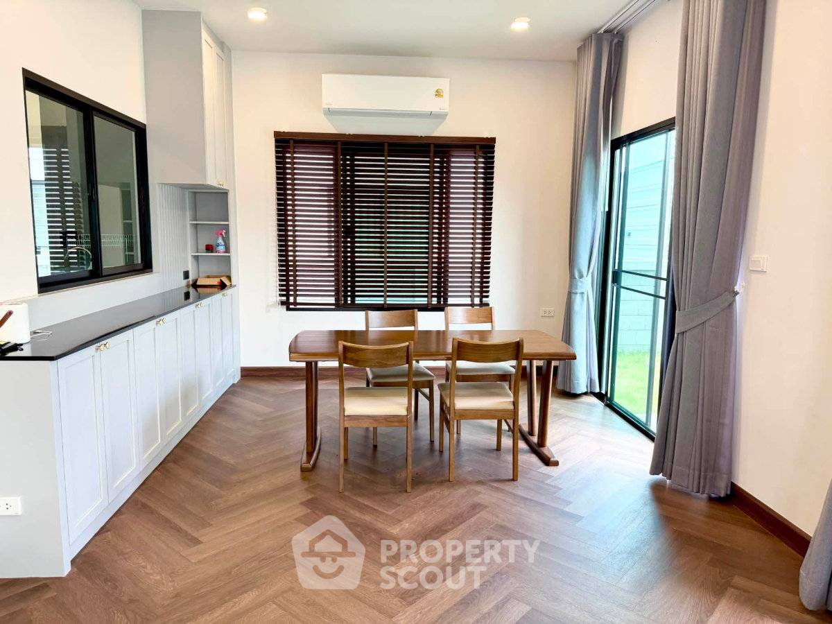 รูป บ้านเดี่ยว 4 ห้องนอน ให้เช่าในโครงการ Britania Bangna - Srivaree (ID 3317246) - รูปที่ 7/22