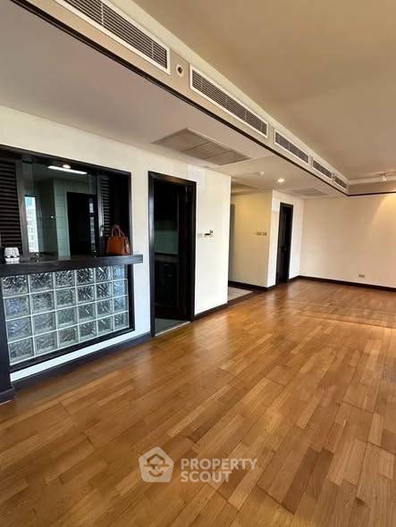 รูป คอนโด 3-ห้องนอน ที่ ออลซีซั่น แมนชั่น คอนโดมิเนียม ใกล้ BTS เพลินจิต (ID 3317784) - รูปที่ 1/9