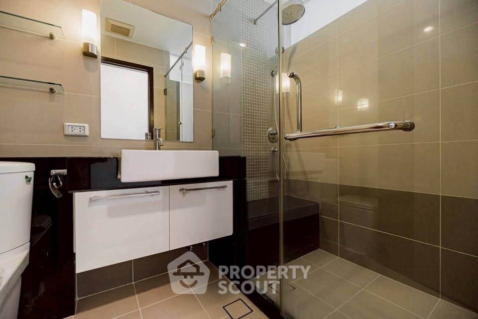 picture 3-BR Condo at Supalai River Resort Charoen Nakhon in Samre (ID 2354295) - 13/15