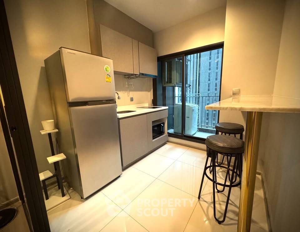 picture Great Value 1-BR At Life Asoke - Rama 9, 300m To MRT Phra Ram 9 (ID 3160714) - 8/16