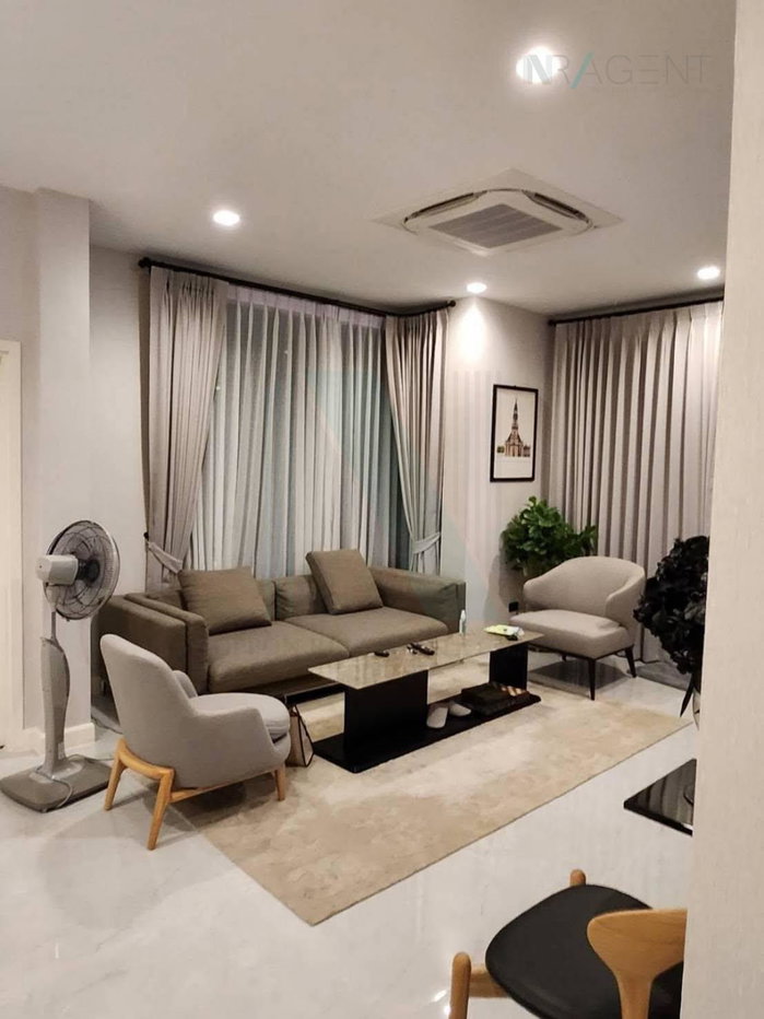 รูป 📌 ให้เช่าบ้านเดี่ยว 2 ชั้น บางกอก บูเลอวาร์ด รามอินทรา-วัชรพล 6 ห้องนอน 5 ห้องน้ำ - รูปที่ 2/8