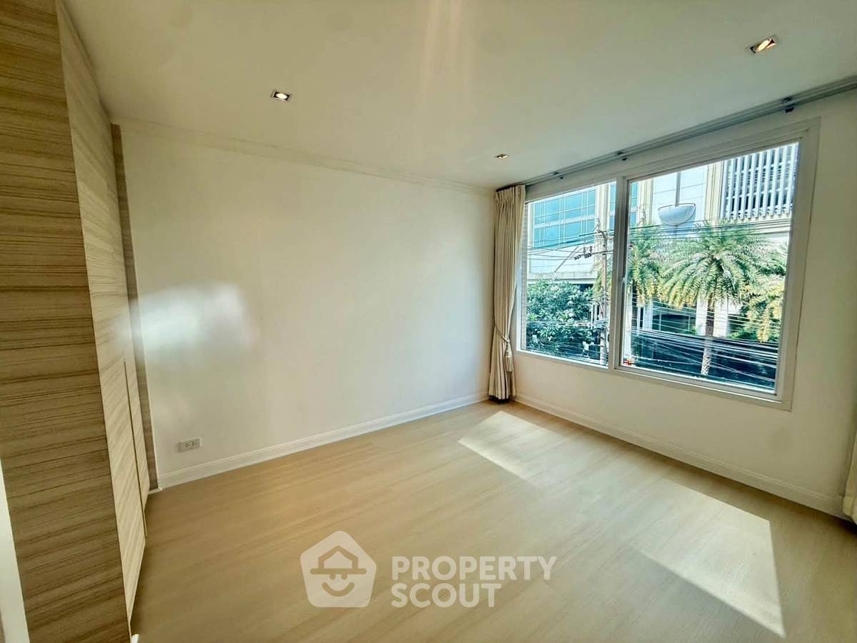 picture 3-BR 140 Sqm At Baan Siri Ruedee Near BTS Phloen Chit (ID 3318873) - 17/23