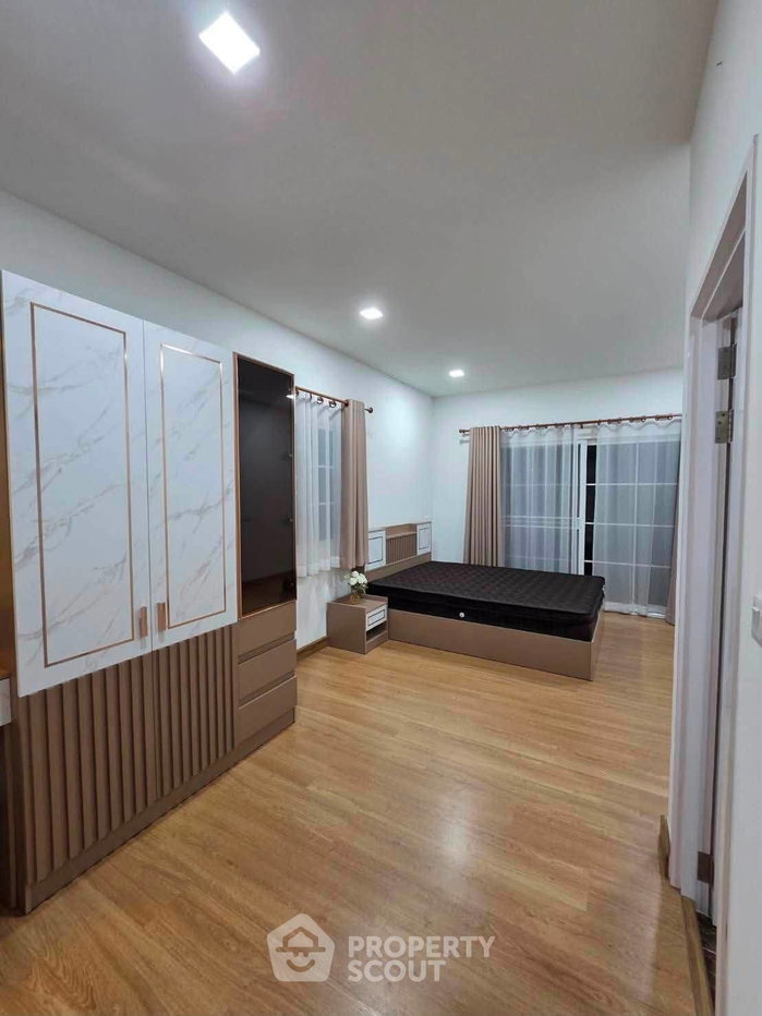 รูป บ้าน 4-ห้องนอน ที่ โกลเด้น นีโอ บางนา-สวนหลวง ใน ดอกไม้ (ID 3303971) - รูปที่ 4/8